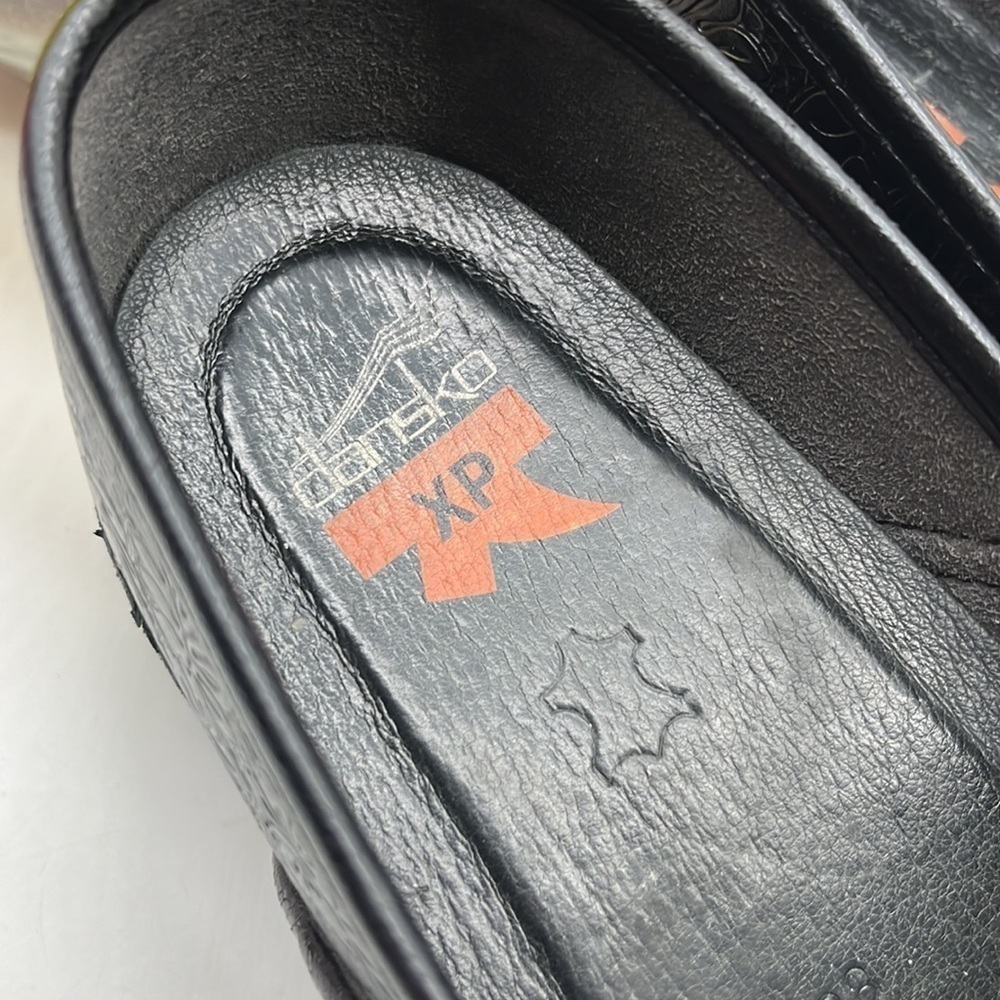 Dansko Black Leather stamped Leather Sz 38. DAN1230D - Picture 4 of 9